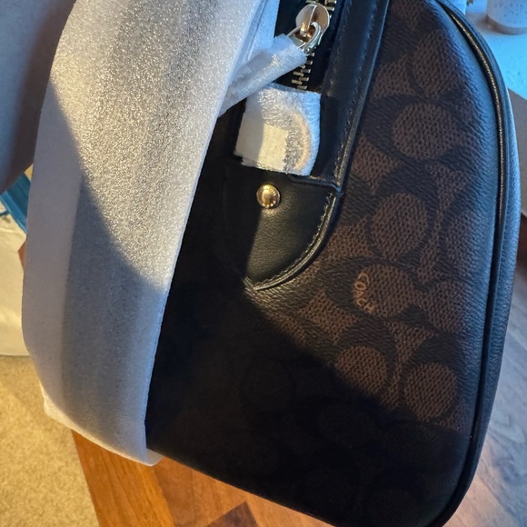 Coach - Rowan Large Satchel in Signature Canvas - NWT + protective covers - Picture 8 of 10